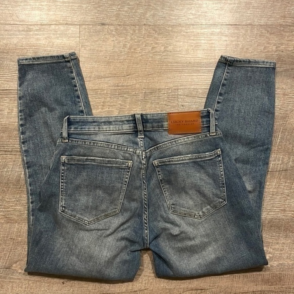 Lucky Brand Lolita low rise crop distressed denim blue jeans size 6/28 - Picture 7 of 14
